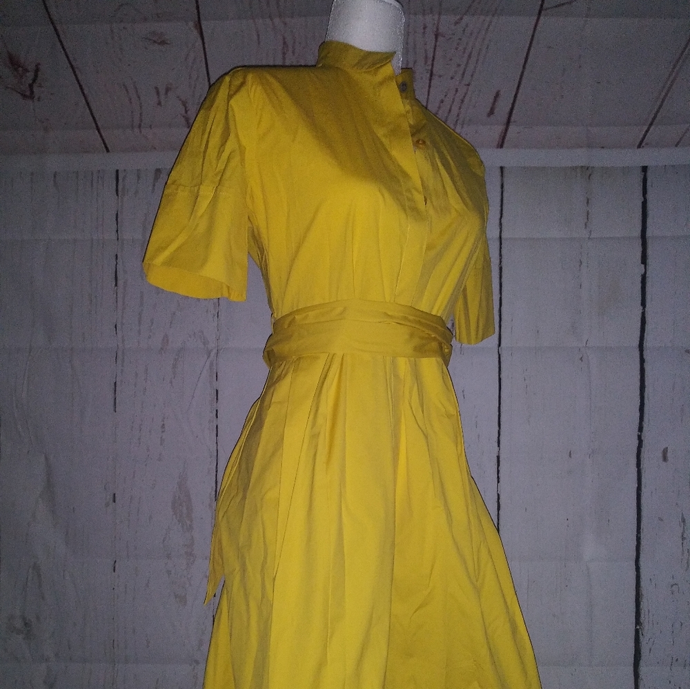 High End mid length short sleeve summer dress